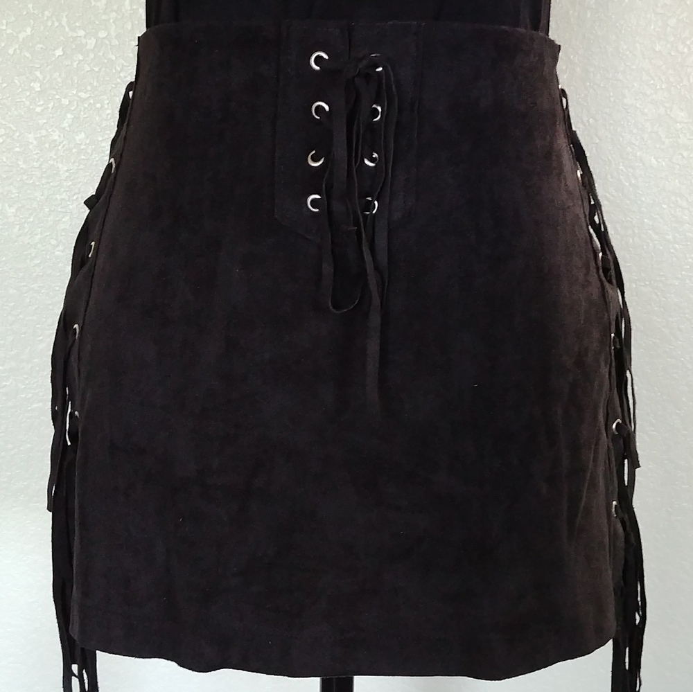 Bebe faux suede mini skirt. M